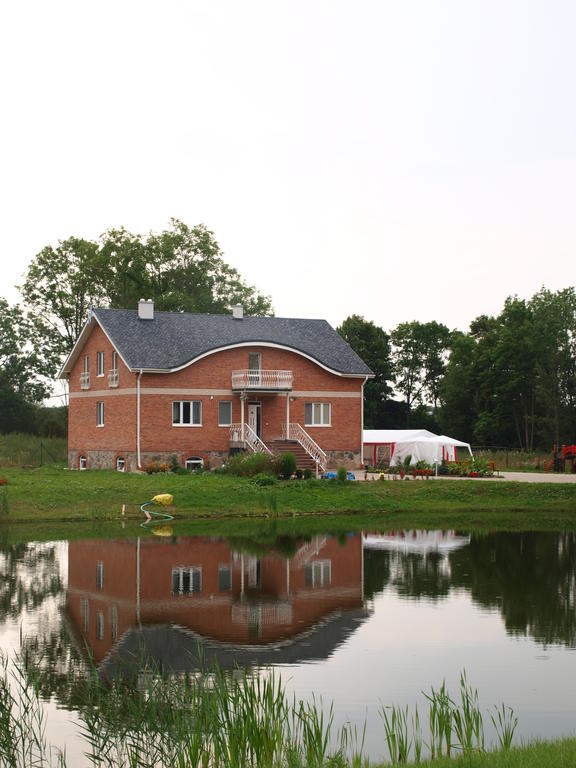 Guest House Kalnu Pupoli Šenheida Eksteriør bilde