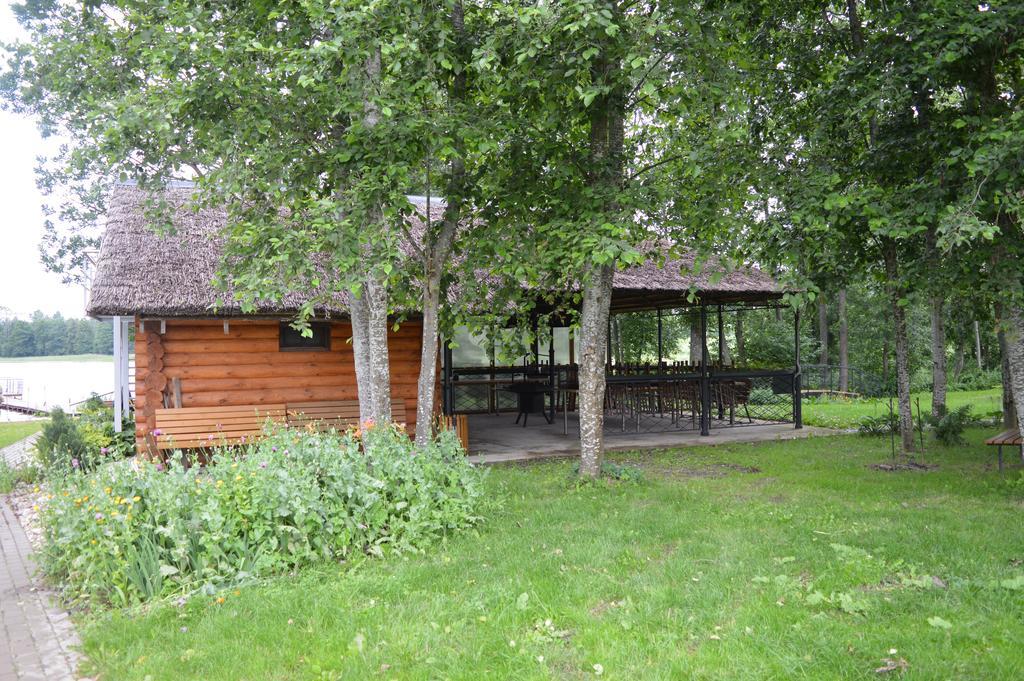 Guest House Kalnu Pupoli Šenheida Eksteriør bilde